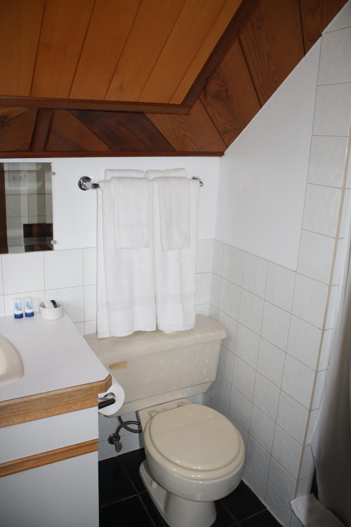 Sointula Orca Lodge חדר תמונה